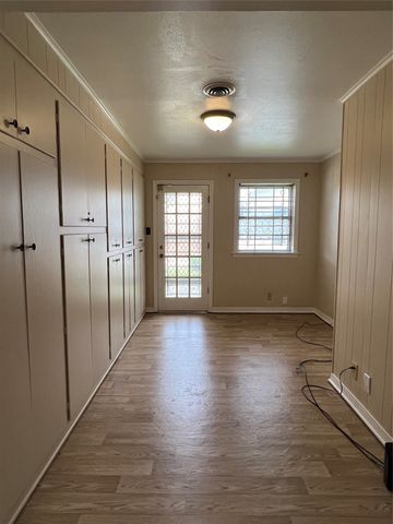 810 Captain Shreve Drive, Shreveport, LA 71105