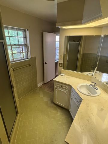810 Captain Shreve Drive, Shreveport, LA 71105