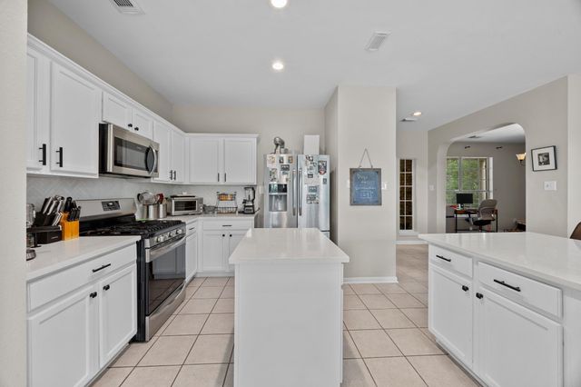 602 Kai DR, Cedar Park, TX 78613