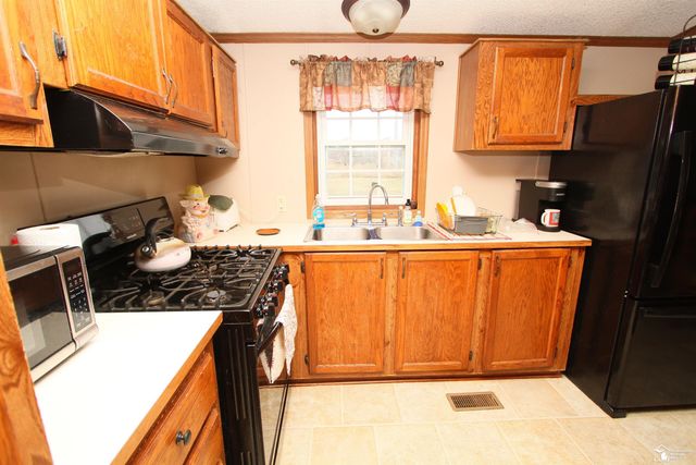 1720 Hemlock Street, Frenchtown Twp, MI 48162