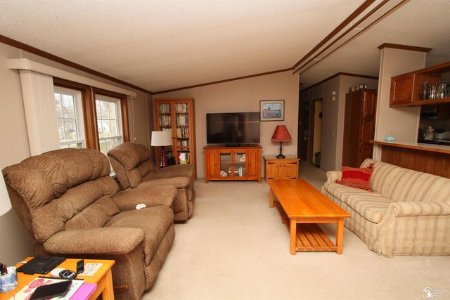 1720 Hemlock Street, Frenchtown Twp, MI 48162