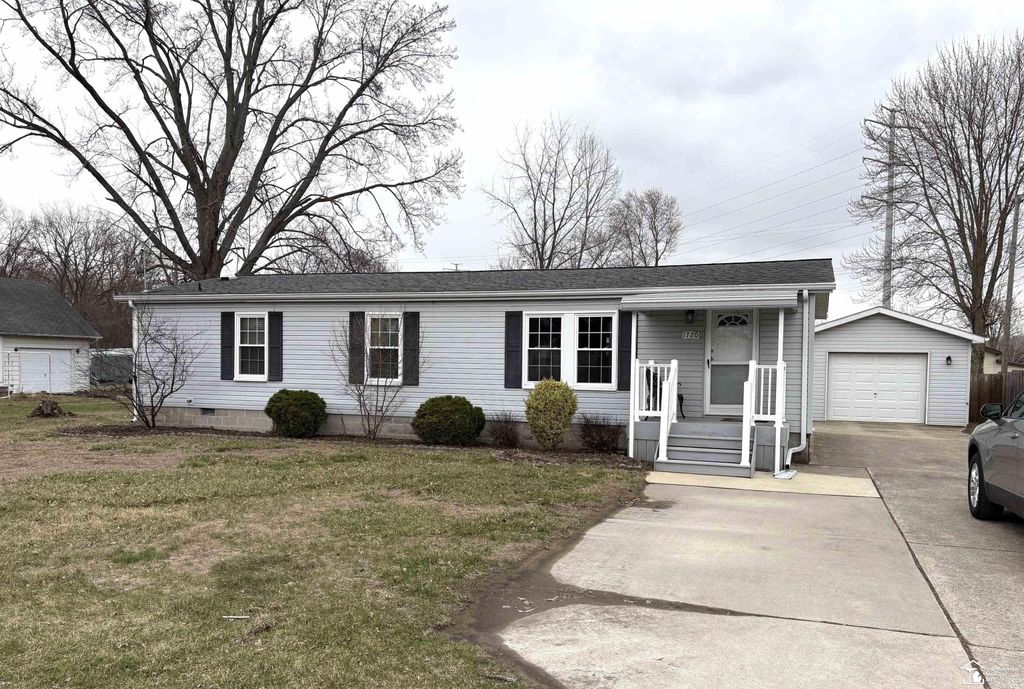 1720 Hemlock Street, Frenchtown Twp, MI 48162