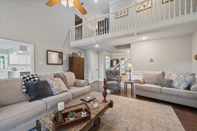 2628 MORNING GROVE DR, Memphis, TN 38016