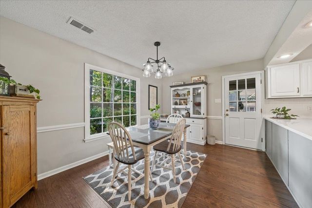 2628 MORNING GROVE DR, Memphis, TN 38016