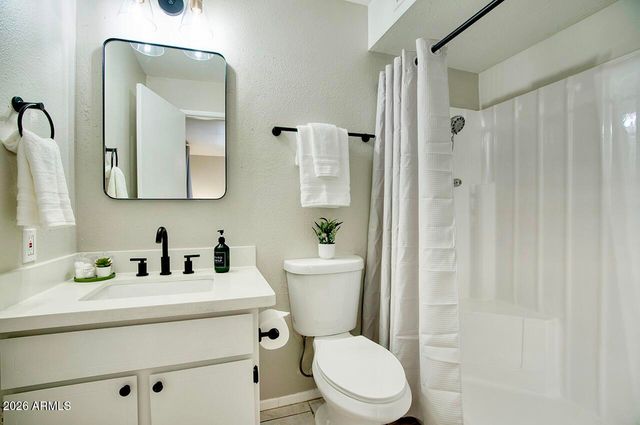 8820 W MESCAL Street, Peoria, AZ 85345