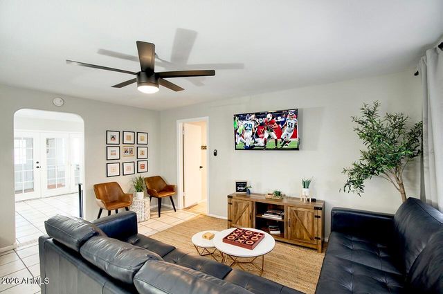 8820 W MESCAL Street, Peoria, AZ 85345