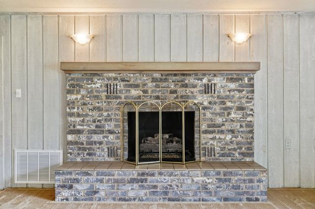 706 Cardinal Dr, Kerrville, TX 78028