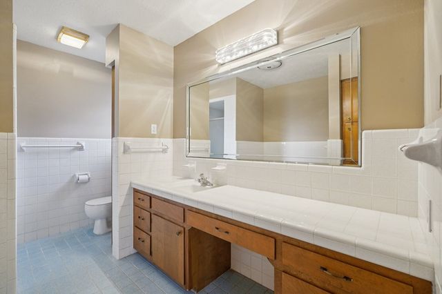 706 Cardinal Dr, Kerrville, TX 78028