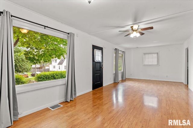 1638 W CAPITOL Avenue, Springfield, IL 62704