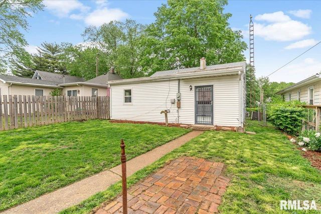 1638 W CAPITOL Avenue, Springfield, IL 62704