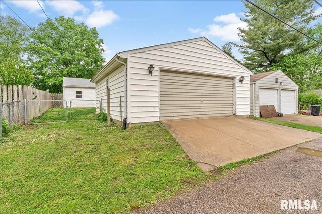 1638 W CAPITOL Avenue, Springfield, IL 62704