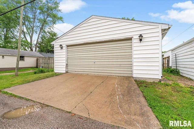 1638 W CAPITOL Avenue, Springfield, IL 62704