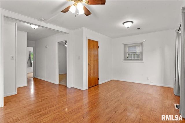 1638 W CAPITOL Avenue, Springfield, IL 62704