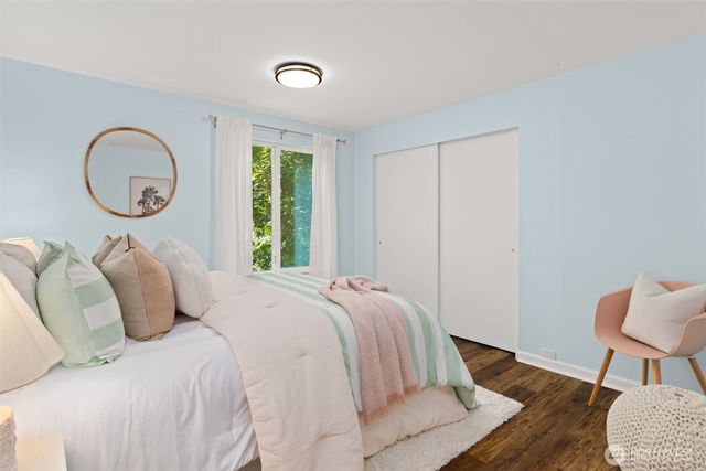 16570 SE 19th Street, Bellevue, WA 98008