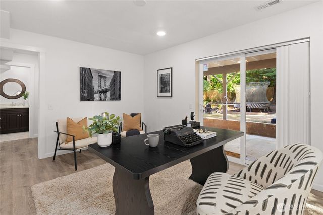 16570 SE 19th Street, Bellevue, WA 98008