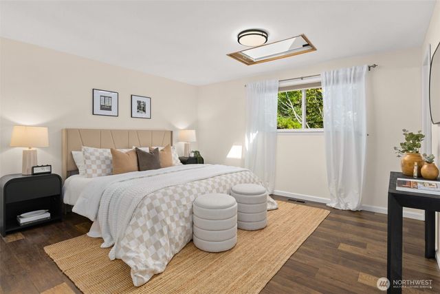 16570 SE 19th Street, Bellevue, WA 98008
