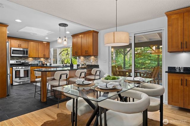 16570 SE 19th Street, Bellevue, WA 98008
