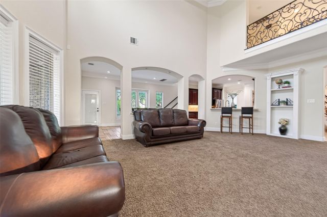 633 Crenshaw Road, Houston, TX 77504