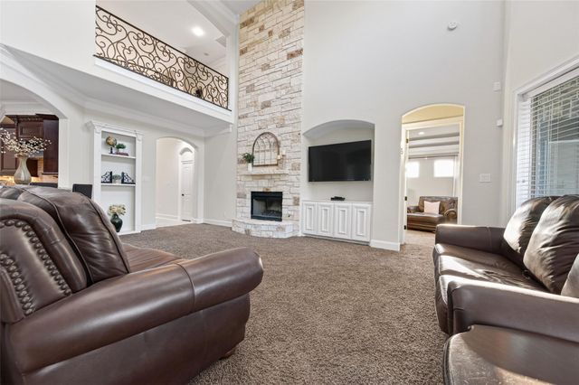 633 Crenshaw Road, Houston, TX 77504