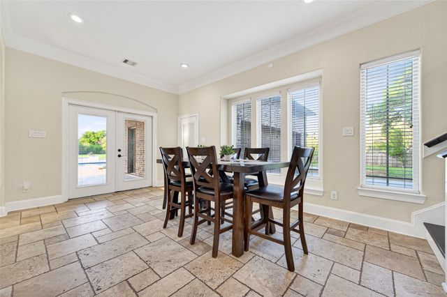 633 Crenshaw Road, Houston, TX 77504