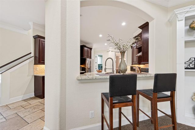 633 Crenshaw Road, Houston, TX 77504