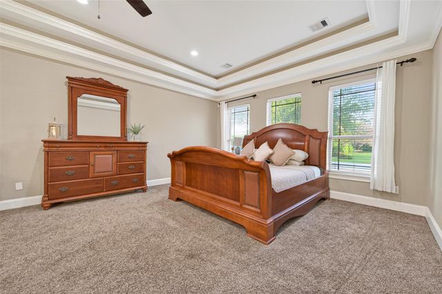 633 Crenshaw Road, Houston, TX 77504