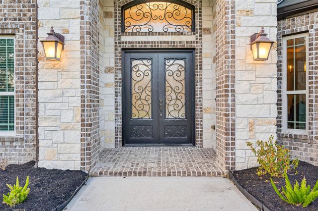 633 Crenshaw Road, Houston, TX 77504