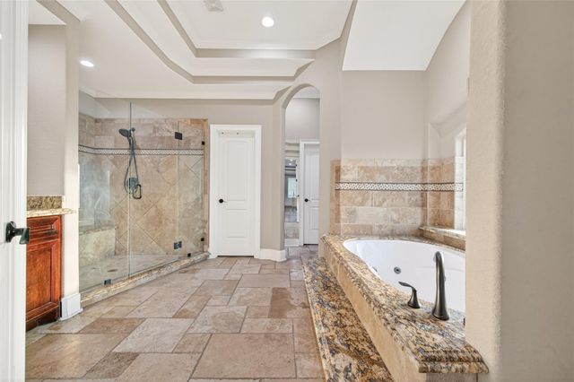 633 Crenshaw Road, Houston, TX 77504