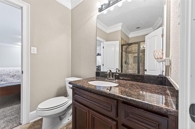 633 Crenshaw Road, Houston, TX 77504