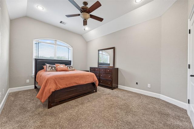 633 Crenshaw Road, Houston, TX 77504