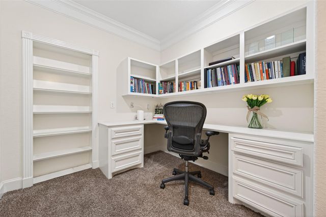 633 Crenshaw Road, Houston, TX 77504