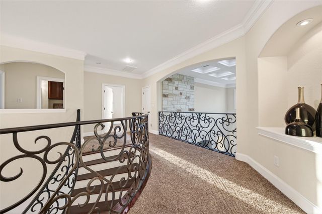 633 Crenshaw Road, Houston, TX 77504