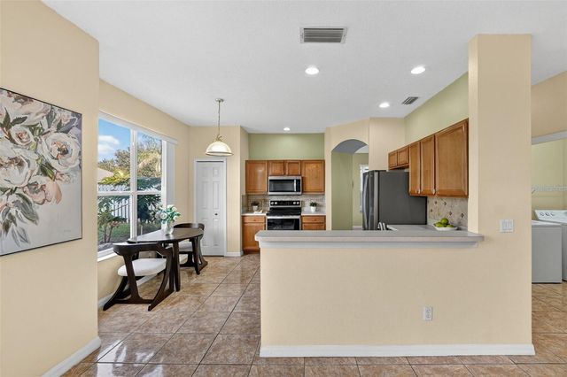 4921 CASA VISTA DRIVE, Orlando, FL 32837