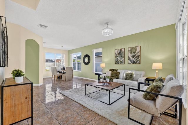 4921 CASA VISTA DRIVE, Orlando, FL 32837