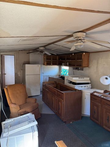 1200 Bradley Creek Road, Nathalie, VA 24577