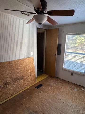 1200 Bradley Creek Road, Nathalie, VA 24577