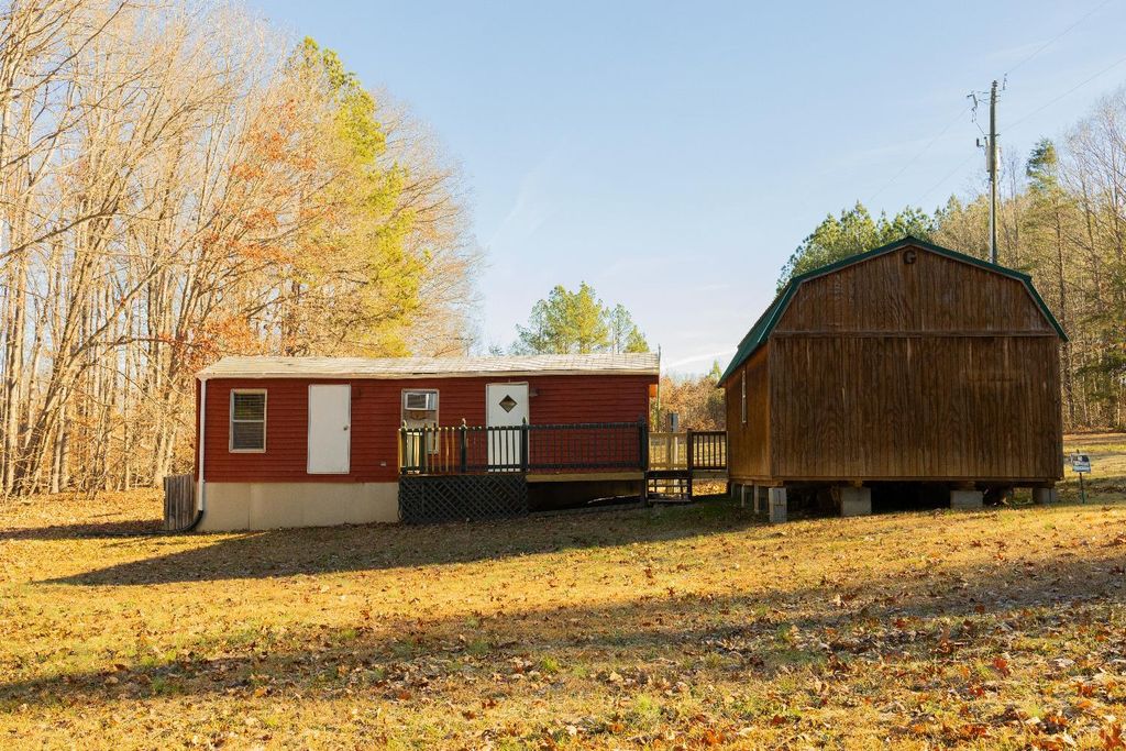 1200 Bradley Creek Road, Nathalie, VA 24577