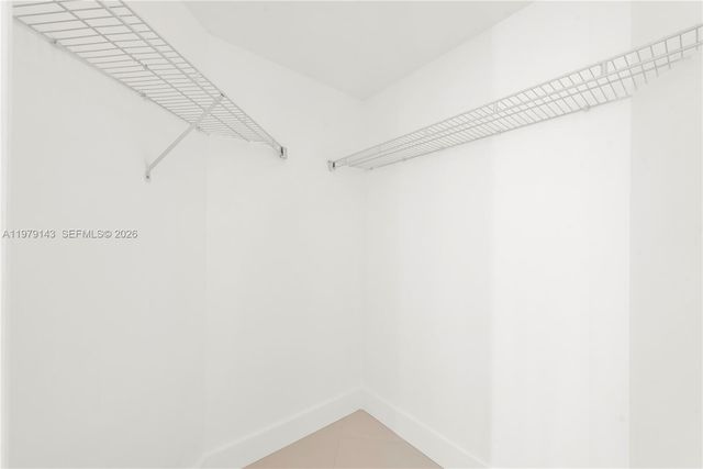 500 Brickell Ave 1402, Miami, FL 33131