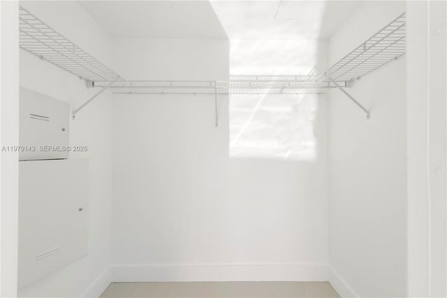 500 Brickell Ave 1402, Miami, FL 33131