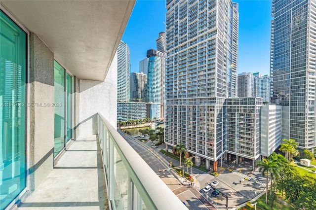 500 Brickell Ave 1402, Miami, FL 33131