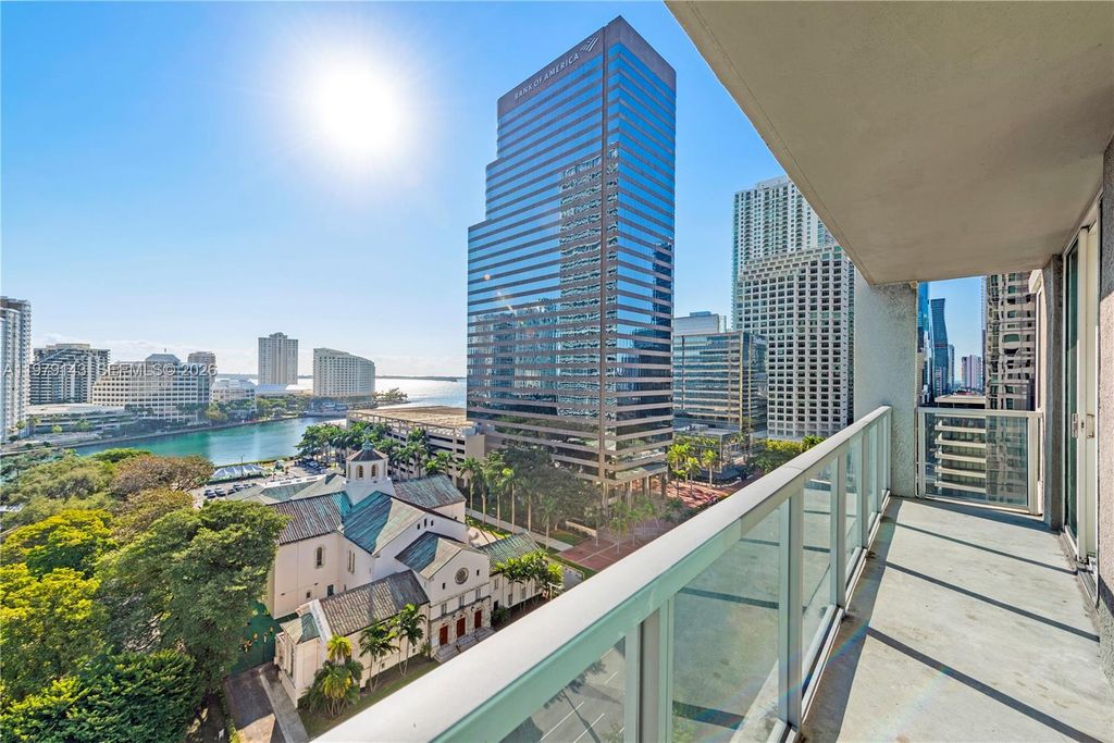 500 Brickell Ave 1402, Miami, FL 33131