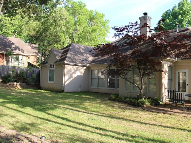 8916 CEDAR MILLS CV, Memphis, TN 38016