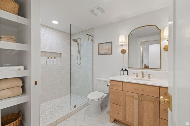 2106 BUFFALO DR, Kaysville, UT 84037