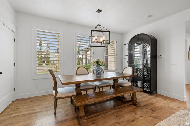 2106 BUFFALO DR, Kaysville, UT 84037