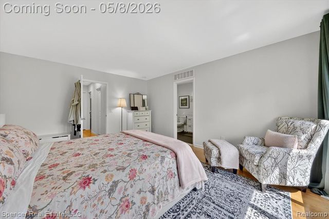 537 Tennyson, Rochester Hills, MI 48307