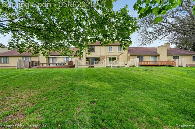 537 Tennyson, Rochester Hills, MI 48307