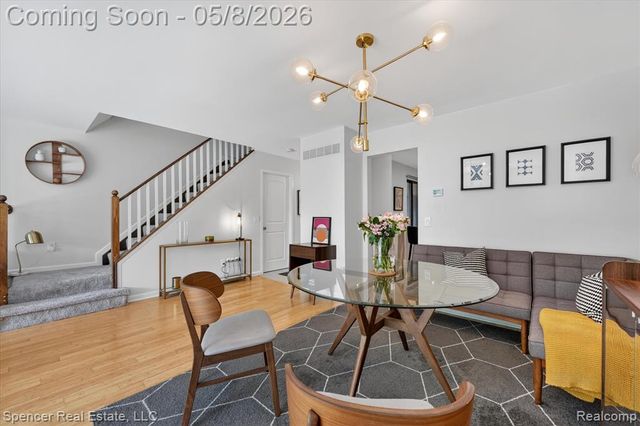 537 Tennyson, Rochester Hills, MI 48307
