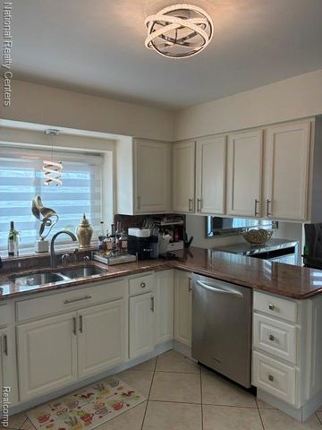 5031 Scarsdale Drive, Sterling Heights, MI 48310