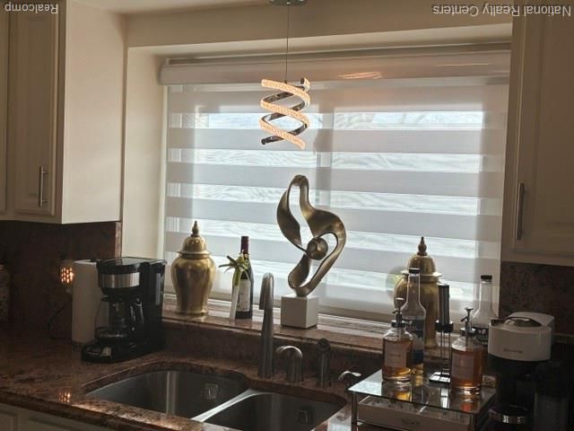 5031 Scarsdale Drive, Sterling Heights, MI 48310