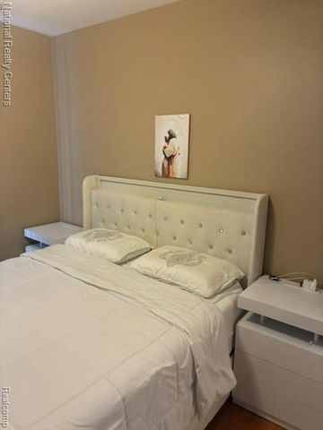 5031 Scarsdale Drive, Sterling Heights, MI 48310